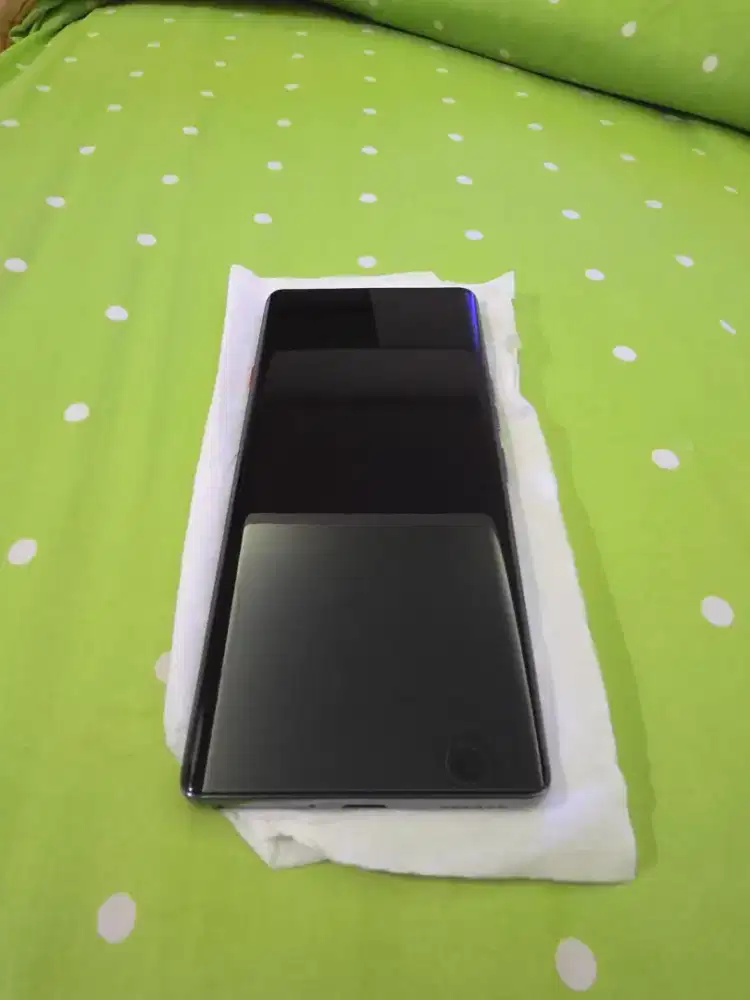 Tecno Camon 40 Pro 5G 8/256 Fullset Like New 99% No Minus