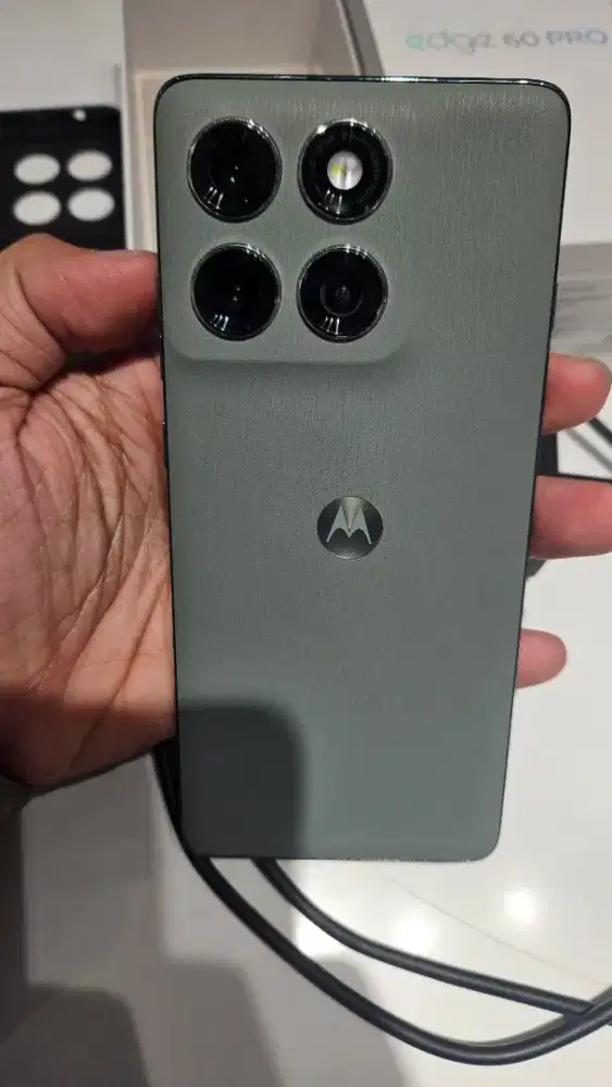 Motorola Edge 60 Pro 12/256 Gb Resmi Indo Fullset Mulus Murah