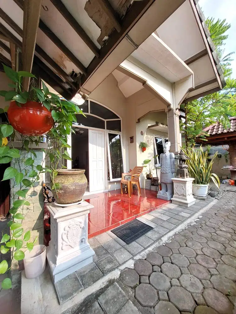 Rumah dekat Masjid Lingkungan Perumahan di Sonopakis