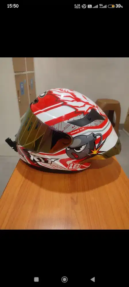 Helm kyt TT course super Mario