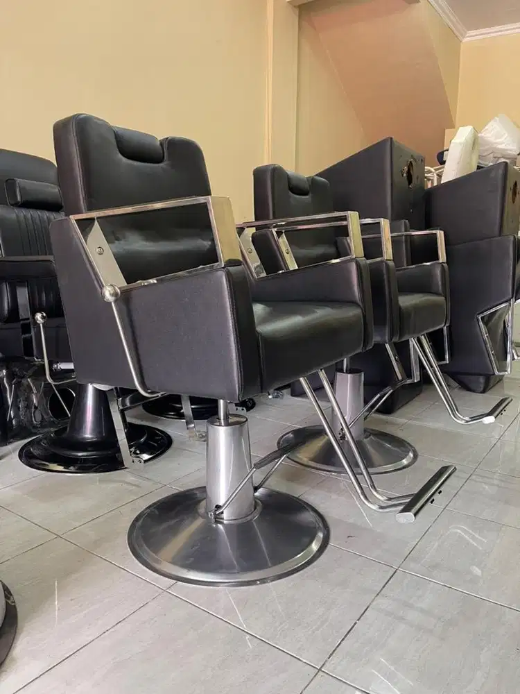 Kursi hidrolik barbershop second bekas bangku salon pangkas rambut