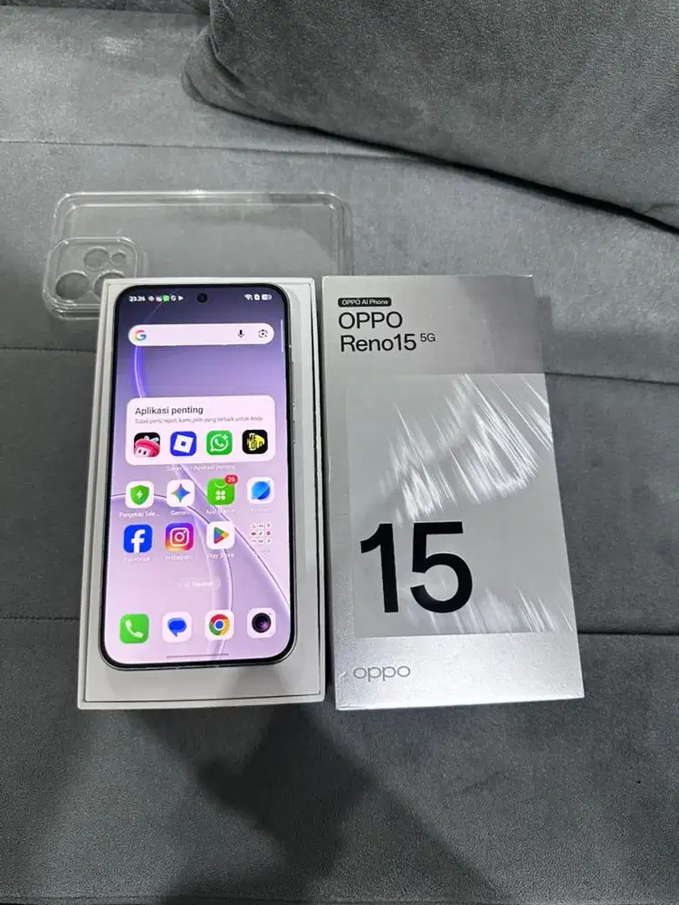 OPPO RENO 15 5G RAM 8/256 GB FULLSET GARANSI 9 BULAN LAGI