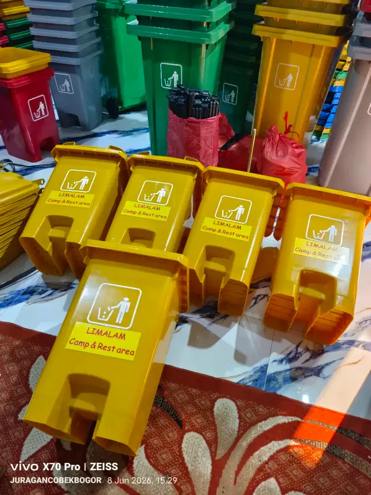Pusat tempat sampah bahan HDPE dan fiberglass
