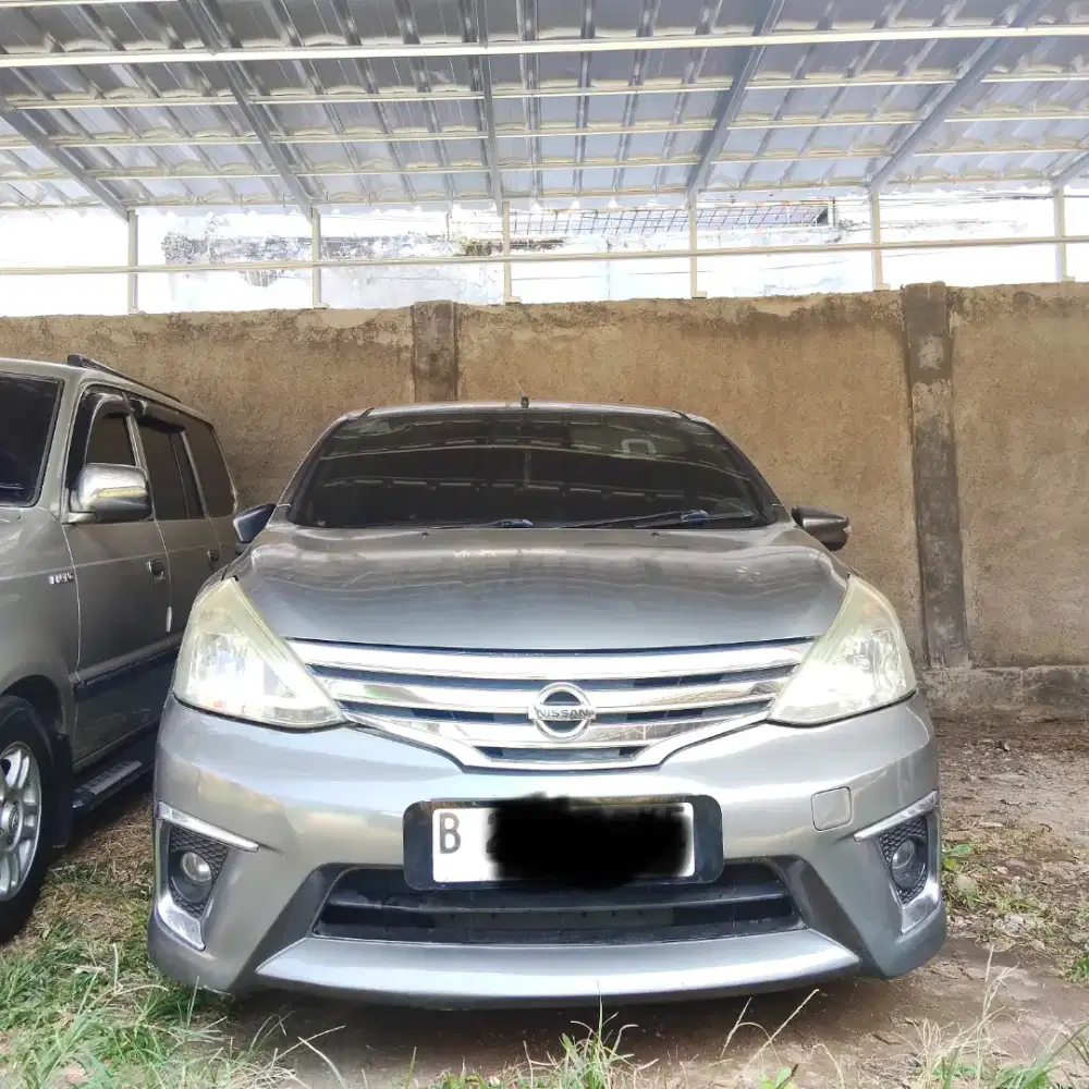 Dijual grand Livina HWS 2016 type tertinggi d kelasnya