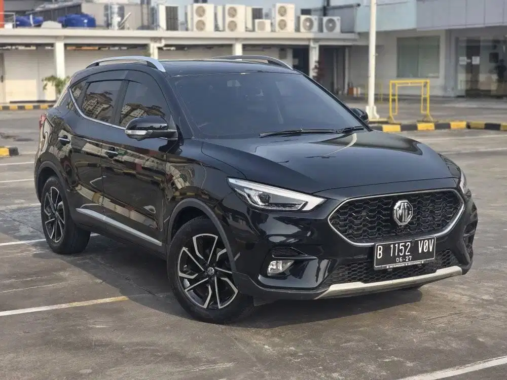 Mg ZS magnify 2022 hitam