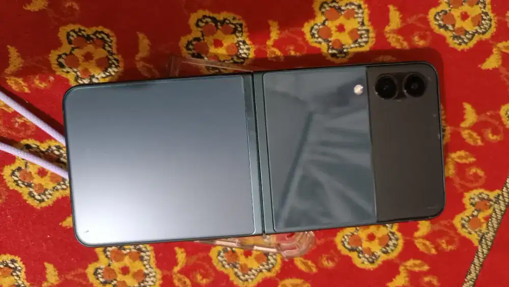 Samsung Galaxy Z Flip 3