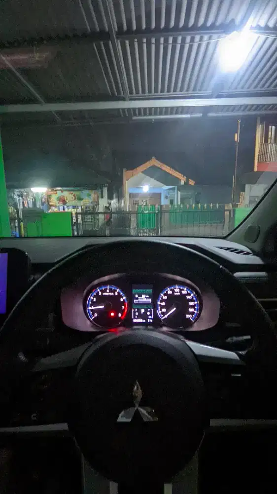 Travel dan jasa antar jemput