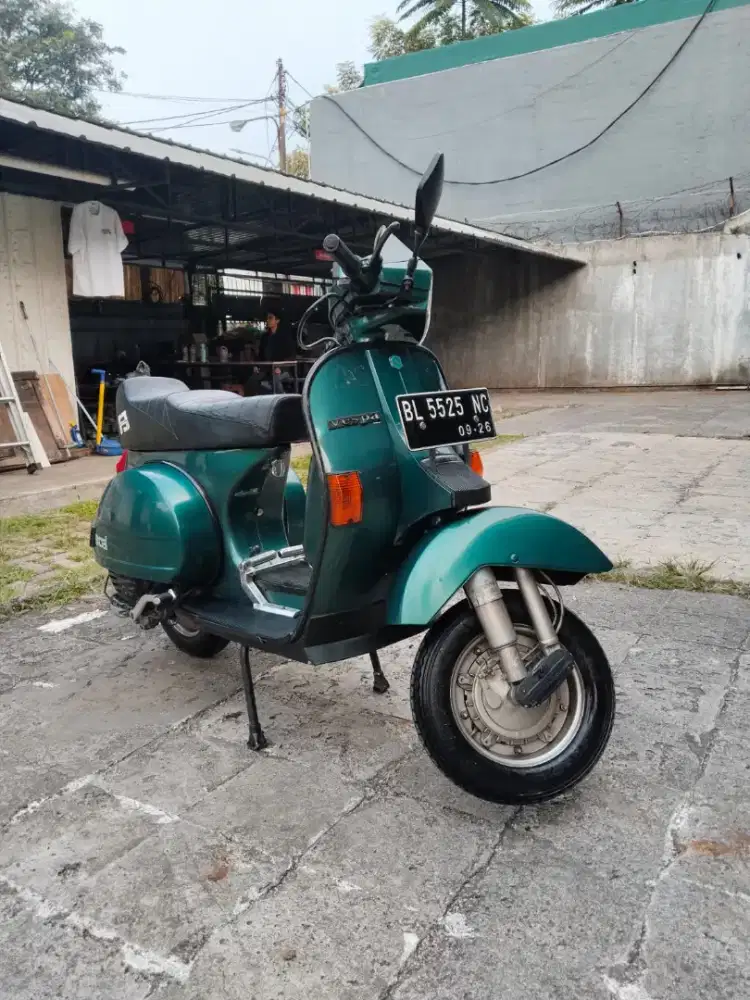 Dijual Excel 2001 Warna hijau cedar