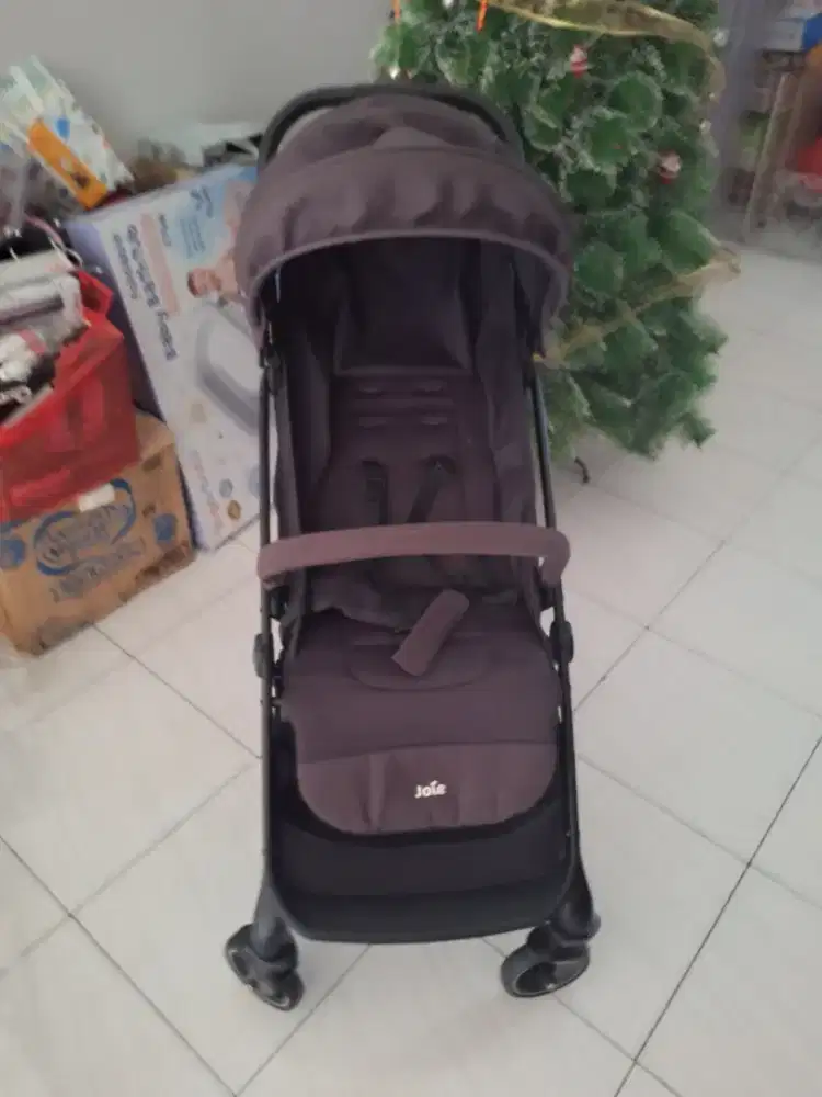 Stroller joie otomatis