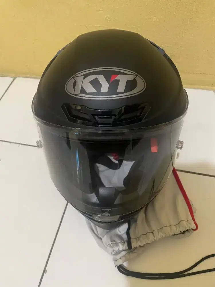 DI JUAL HELM KYT TT COURSE BLACK DOFF