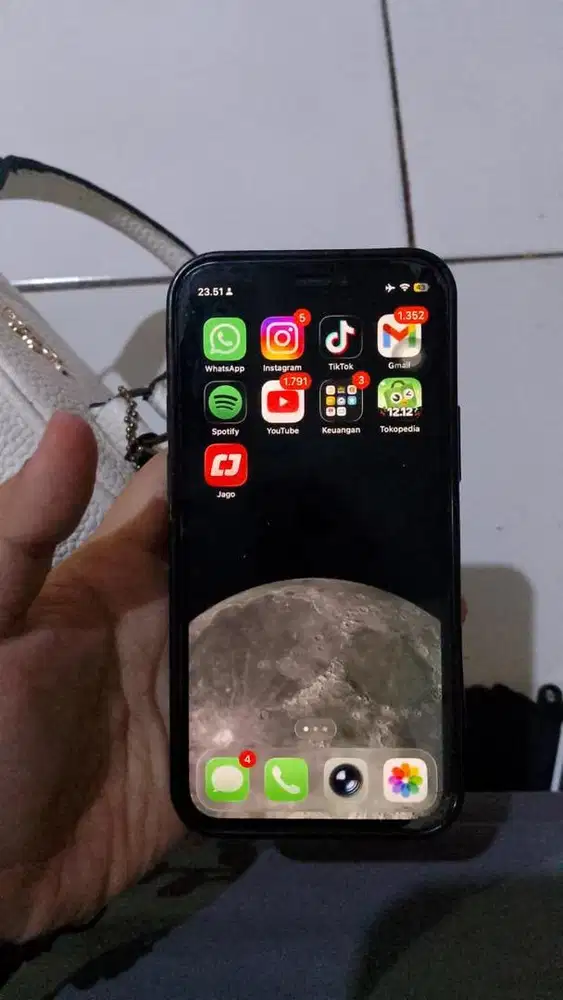 Di jual BU iphone 12 mini seccond