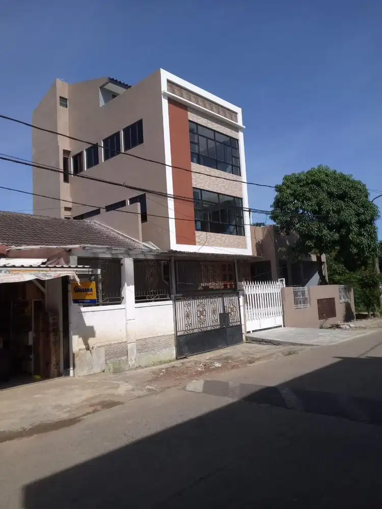 Ruko/Gedung Komersial 3,5 lantai Medang Lestari Pagedangan Tangerang