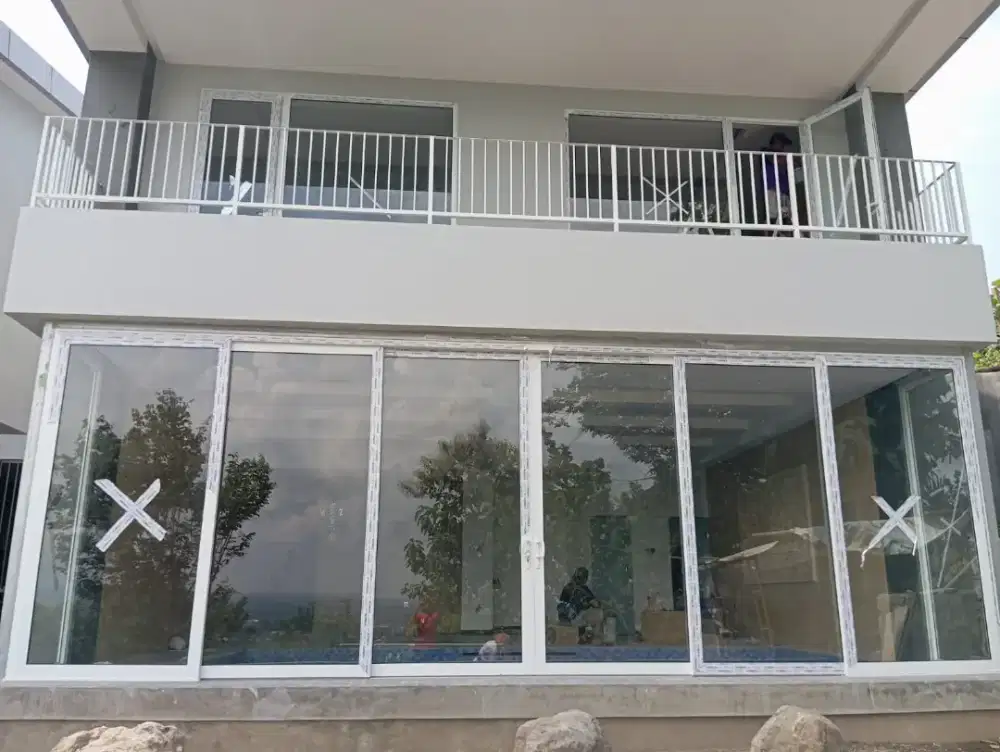 Pintu UPVC Conch Putih Minimalis untuk Rumah Baru