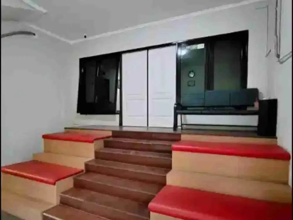 Dijual Kost 72+2 Kamar Exclusive Ada Swimming Poll Bonus Tempat Usaha Di Siwalankerto