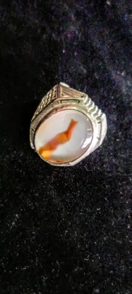 BATU AKIK DI DALAM ADA MOTIF UNIK ALAMI
