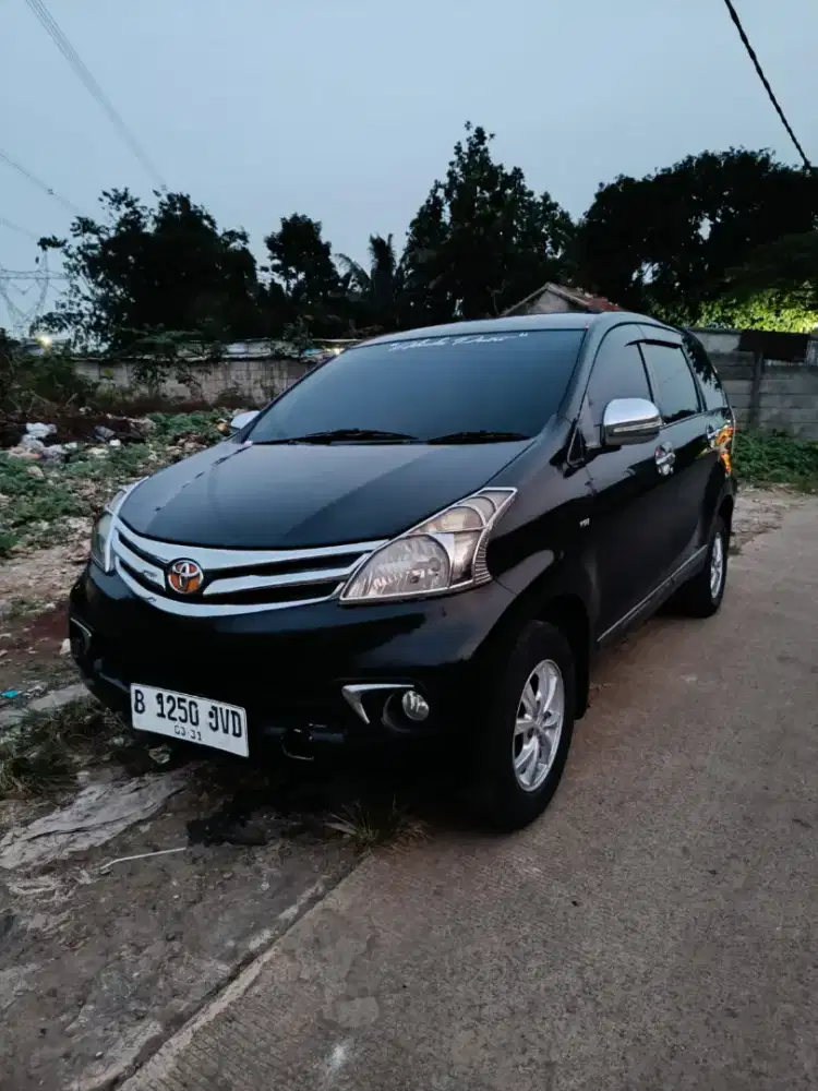 Toyota avanza 2013