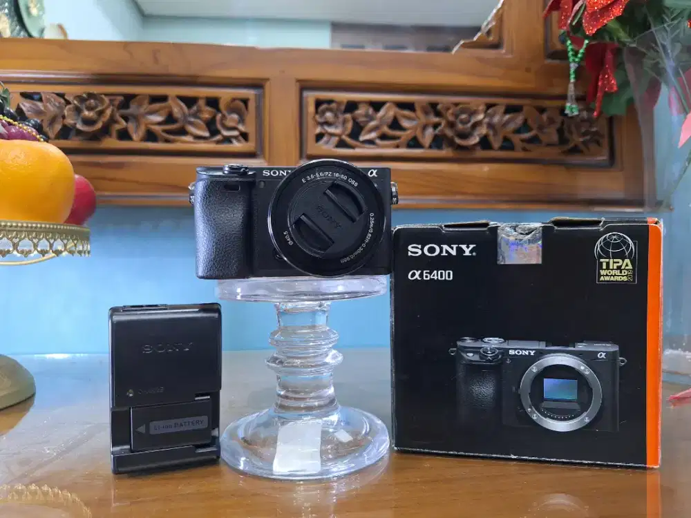 Dijual Sony a6400 + lensa kit Harga 8 juta nett