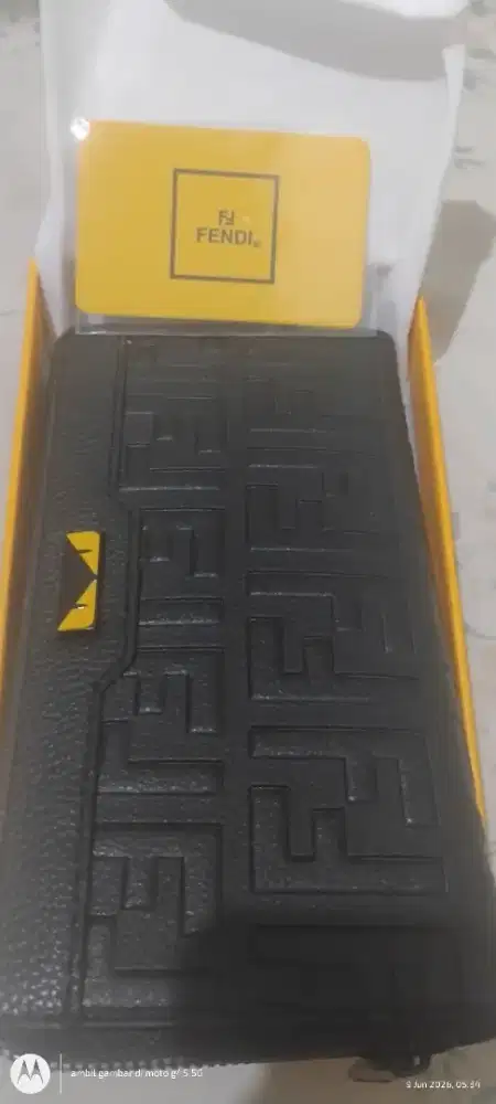 Dompet Fendi Kondisi BARU