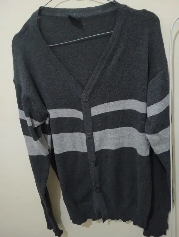 Dijual Sweater Rajut