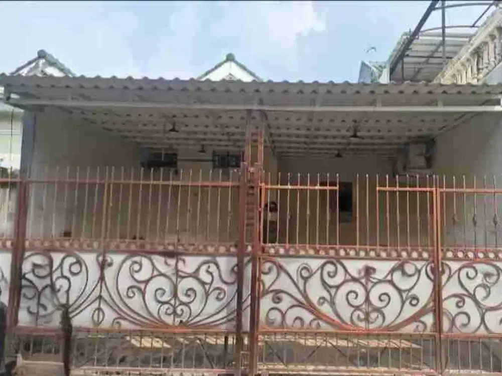Rumah bagus siap huni dekat bandara dan tol bebas banjir Banjar Wijaya Cipondoh Tangerang
SHM