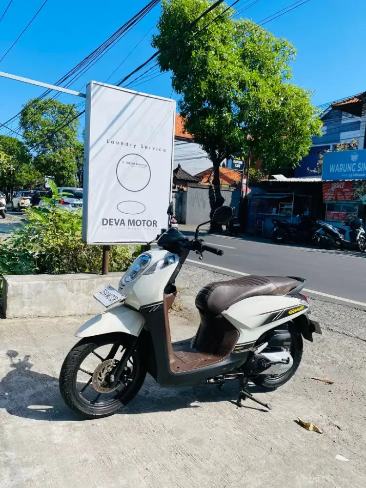 Genio 2019 putih Deva motor