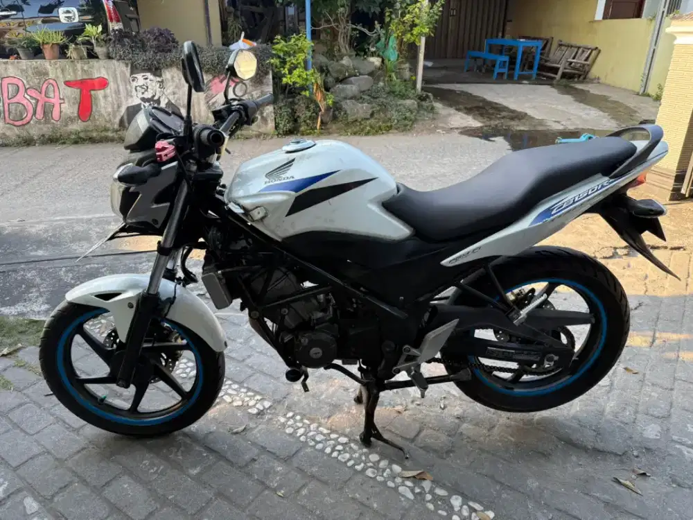 Honda CB 150 R THN 2014 plat AB sleman