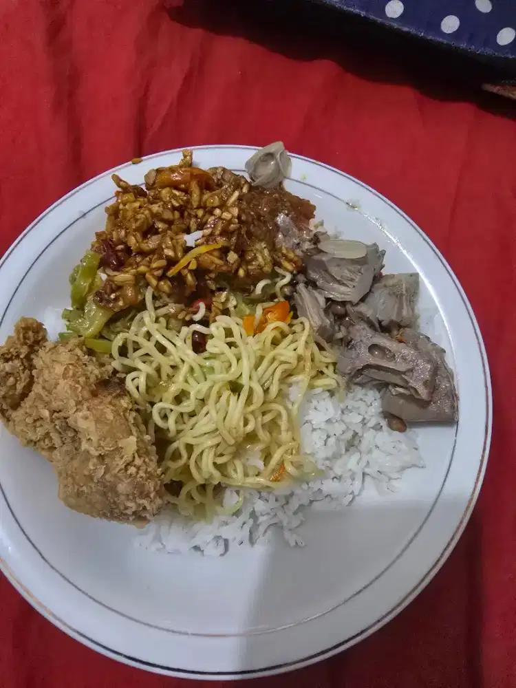 Dibutuhkan karyawan warung makan