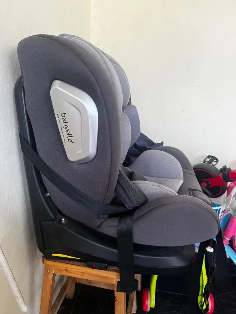 Preloved car seat baby elle