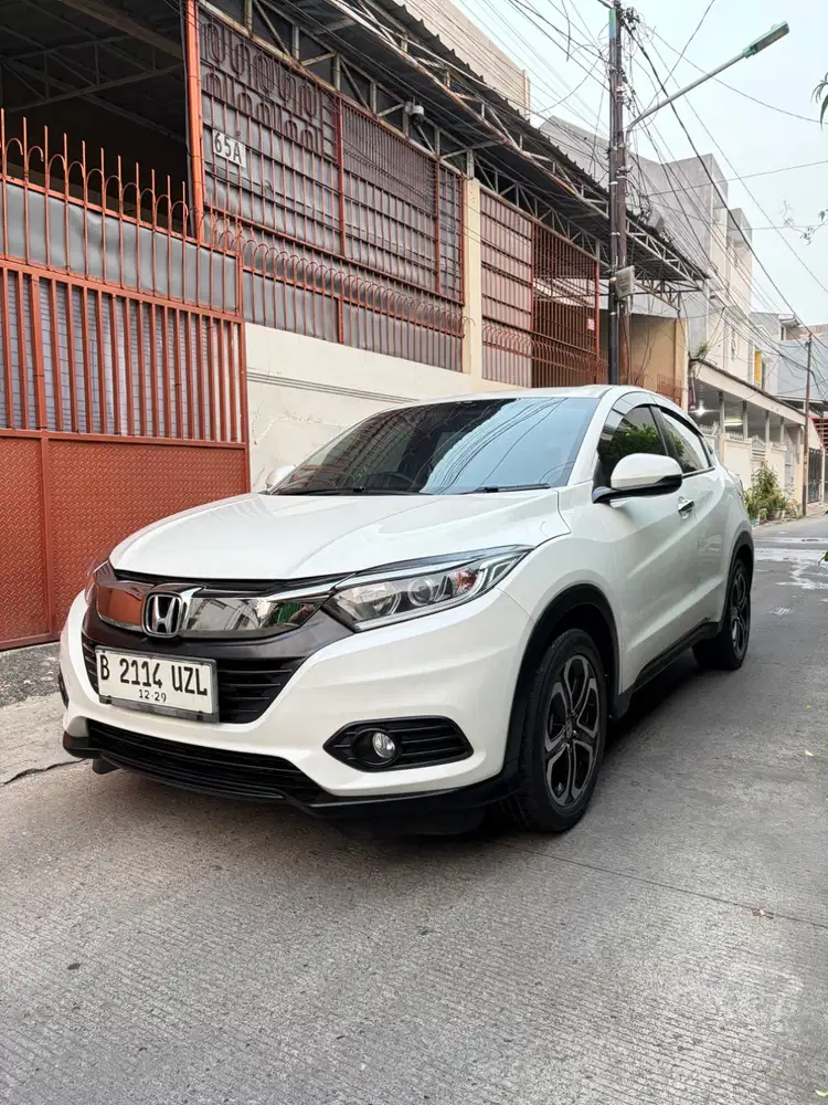 Honda HRV E cvt 2021 full orsinil