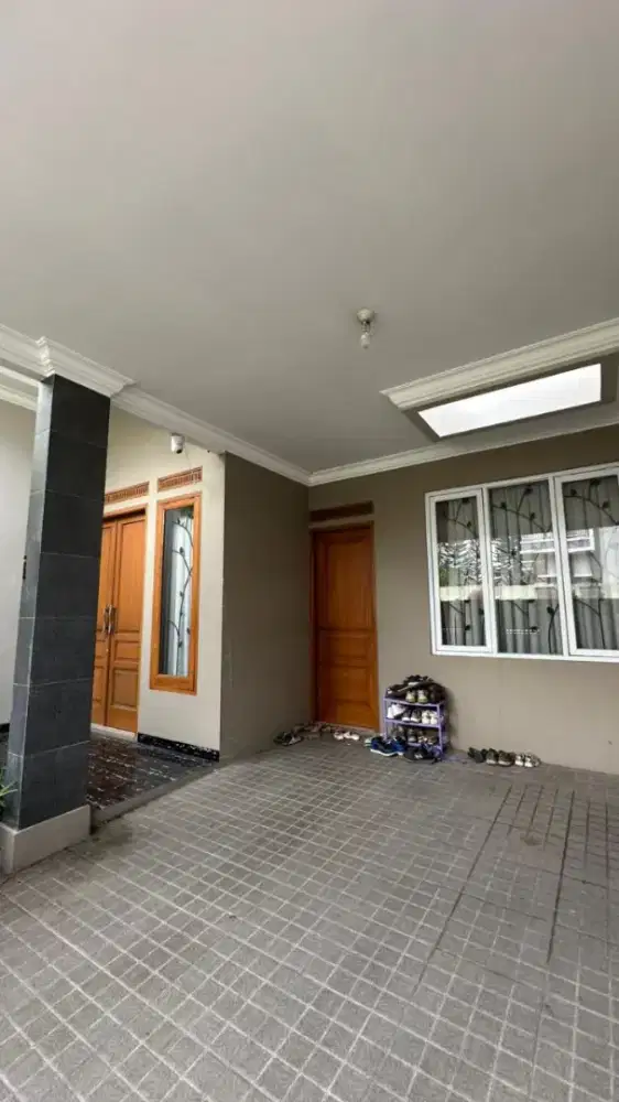 Rumah lux siap huni 1 lantai di buah batu dekat pintu tol