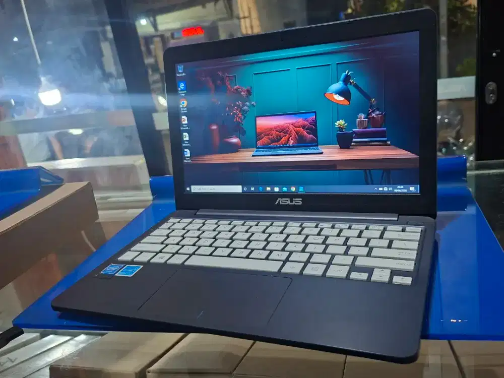Asus vivobook 12 type 203ma ram 4 emmc 32 GB