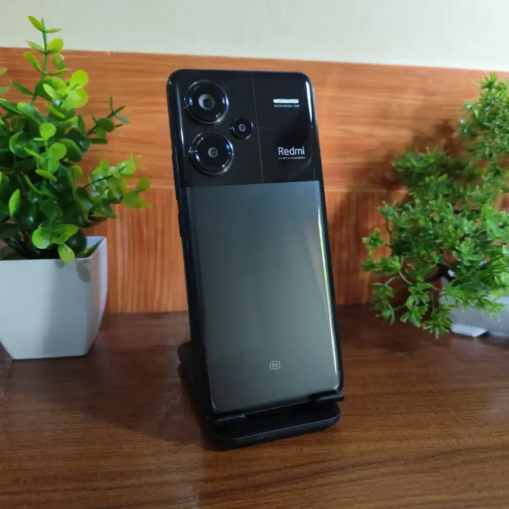 Redmi Note 13 pro+ 5G Ram 12/512 ( Unit charger ) 99% mulus
