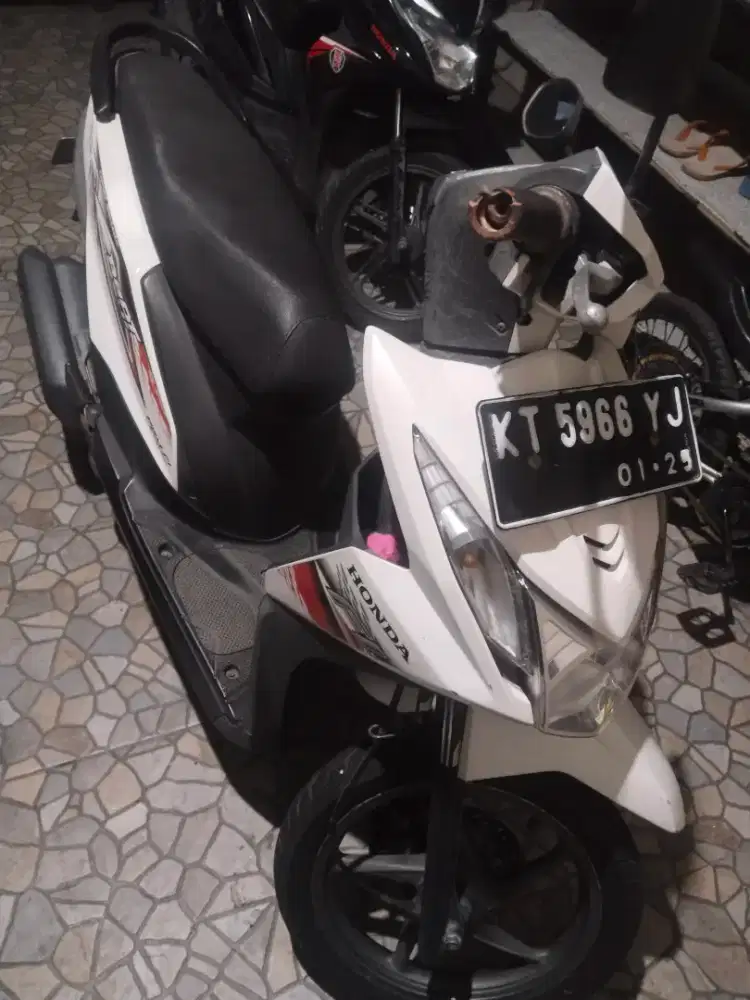 Honda Beat Di jual cepat
