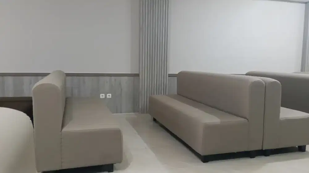 Perbaikan sofa ganti kulitdan bahan kain