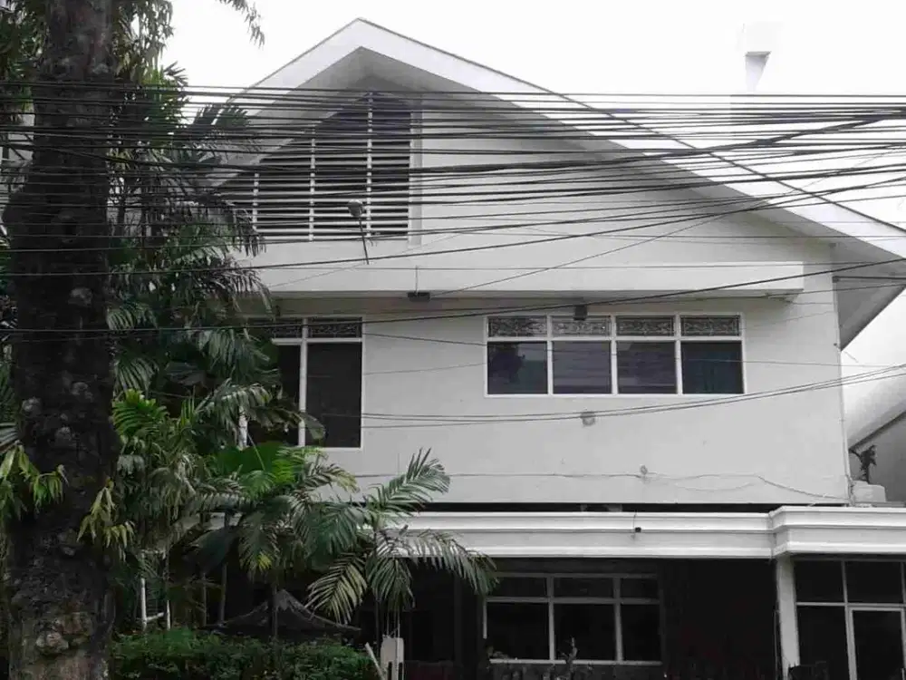 Dijual Rumah pinggir jalan sara lokasi sangat strategis