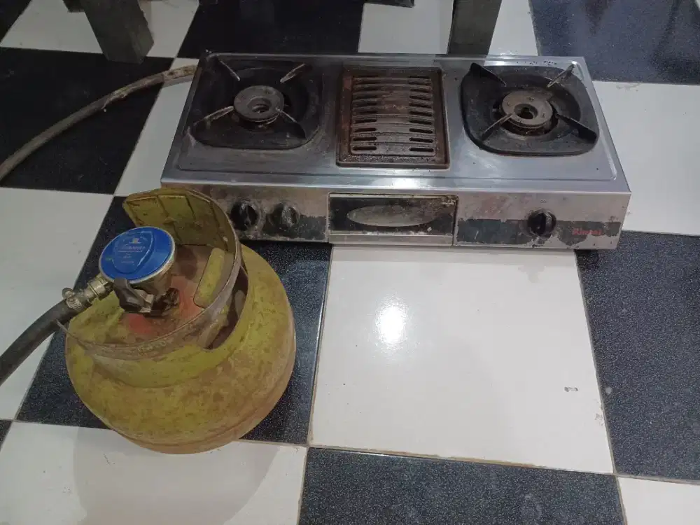 Kompor Gas Rinnai 2 Tungku dan 1 Gril