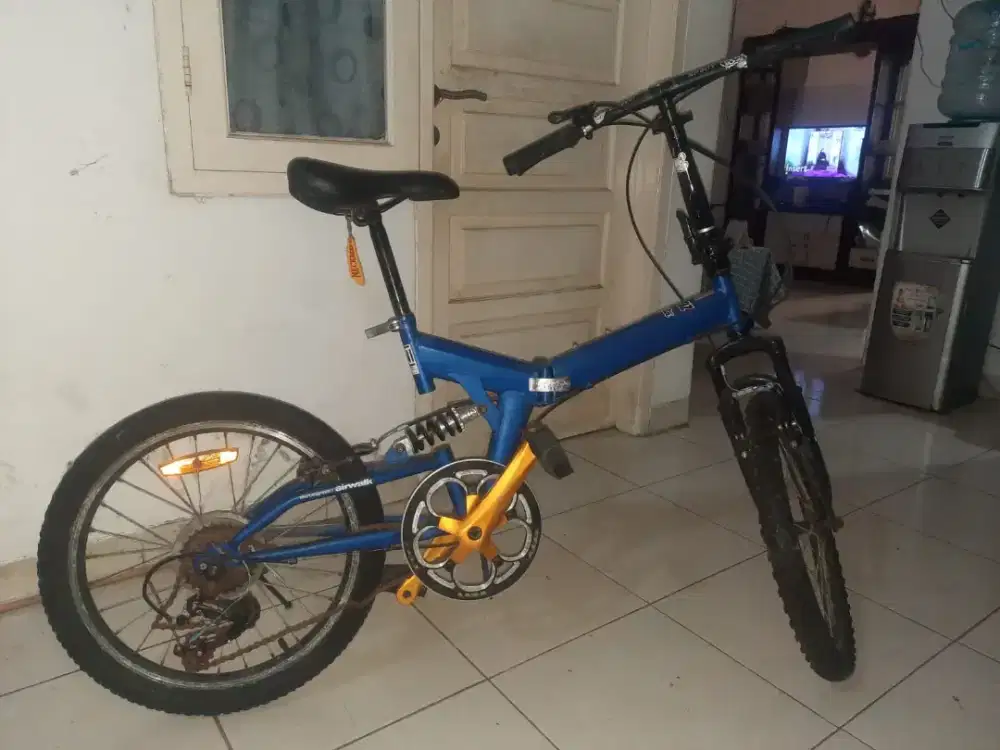 Jual cepat sepeda lipat Airwalk 20inc-7 speed with suspension