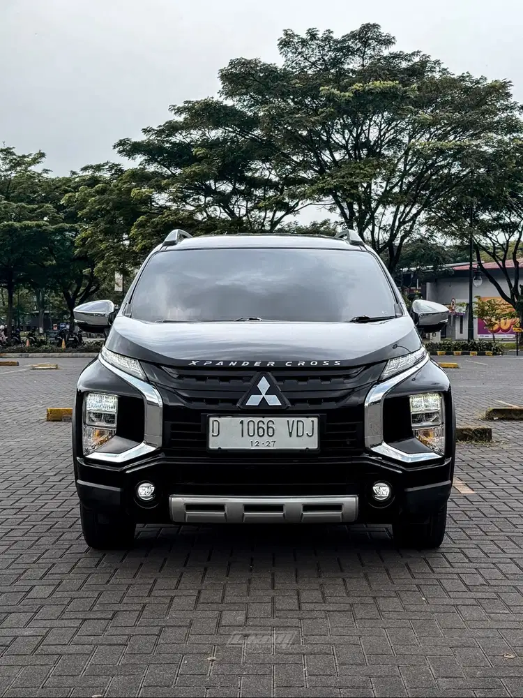 xpander cross premium 2023 matic antik low km