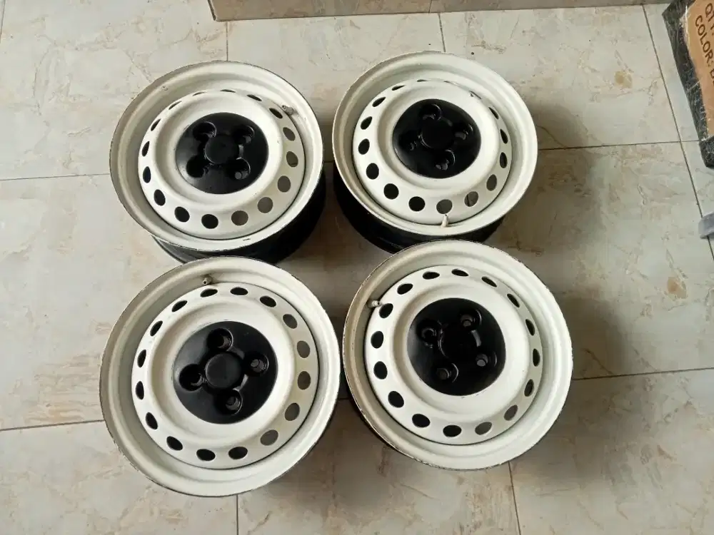 Velg kaleng R14