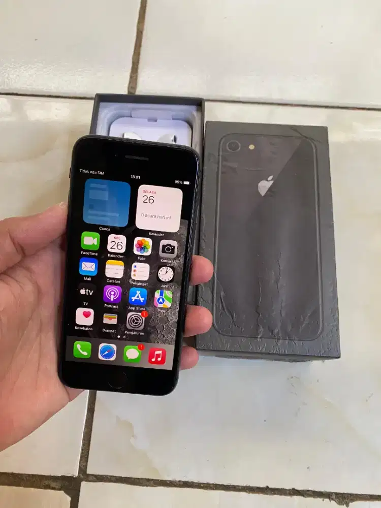 I-phone 8 nominus