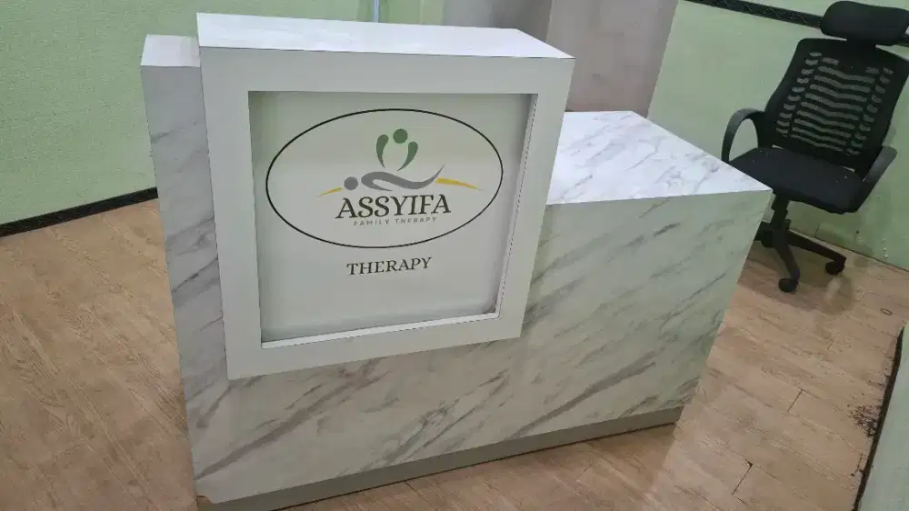 Meja kasir atau toko atau kantor bisa buat usaha