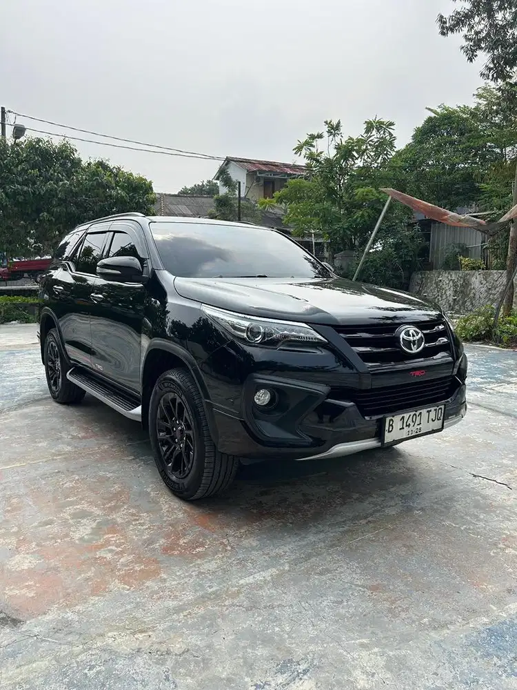 (Cash) Fortuner VRZ TRD 2018 AT