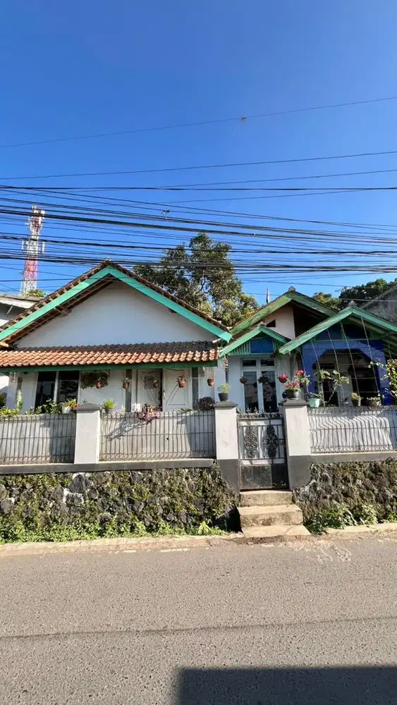 Dijual Rumah SHM Pinggir Jalan di Cimanggung Sumedang