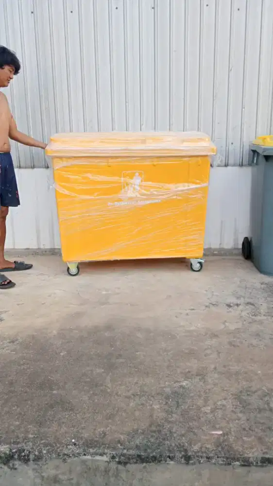 Pusat tempat sampah