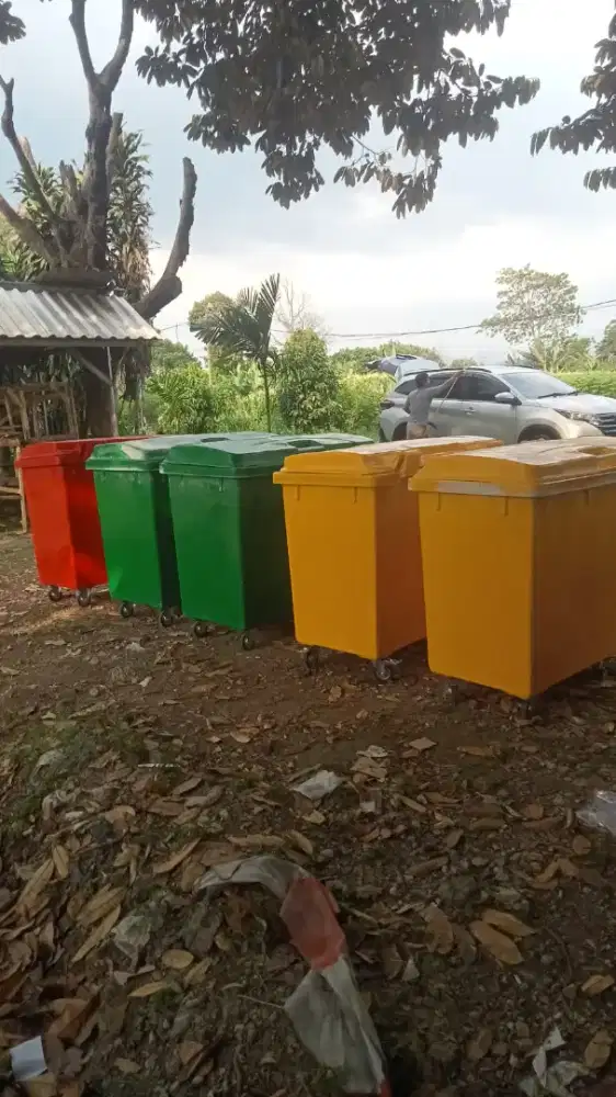 Pabrik tempat sampah