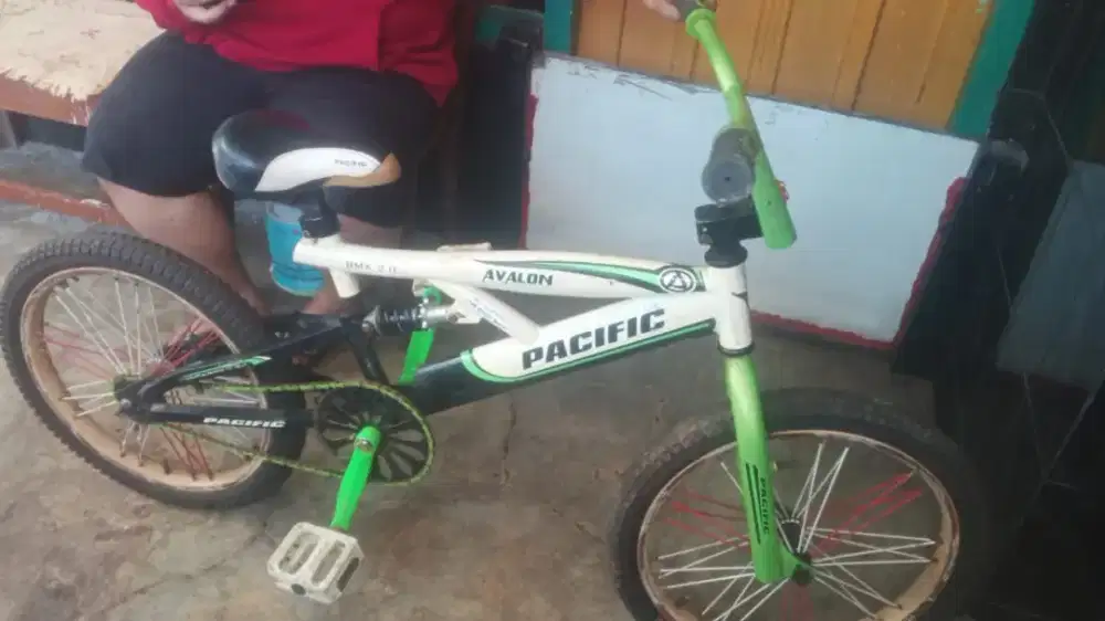 Sepeda Bmx ukuran 20