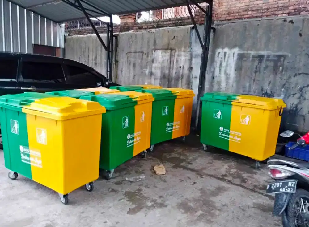 Pusat tempat sampah fiberglass dan hdpe