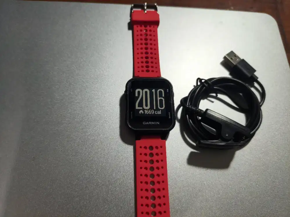 Smartwatch Garmin Approach S20 second Batangan Normal baterai Awet