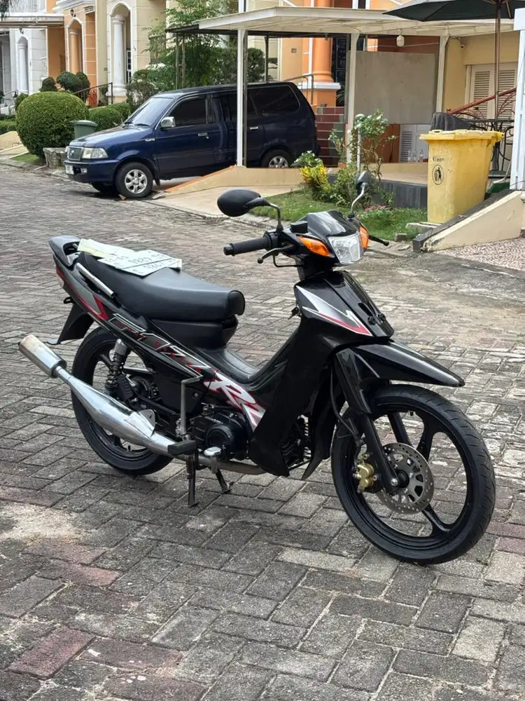 SIAP JALAN F1ZR FIZR 2005 FULL CLUTCH HITAM SURAT LENGKAP PAJAK HIDUP