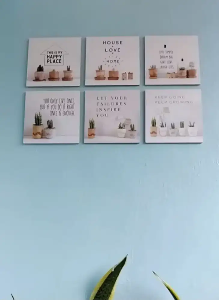 Hiasan dinding mini